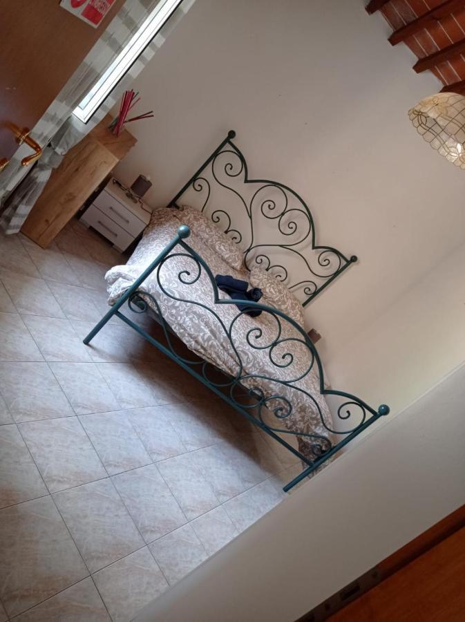Room In Villa -Livorno - Montenero Exterior foto